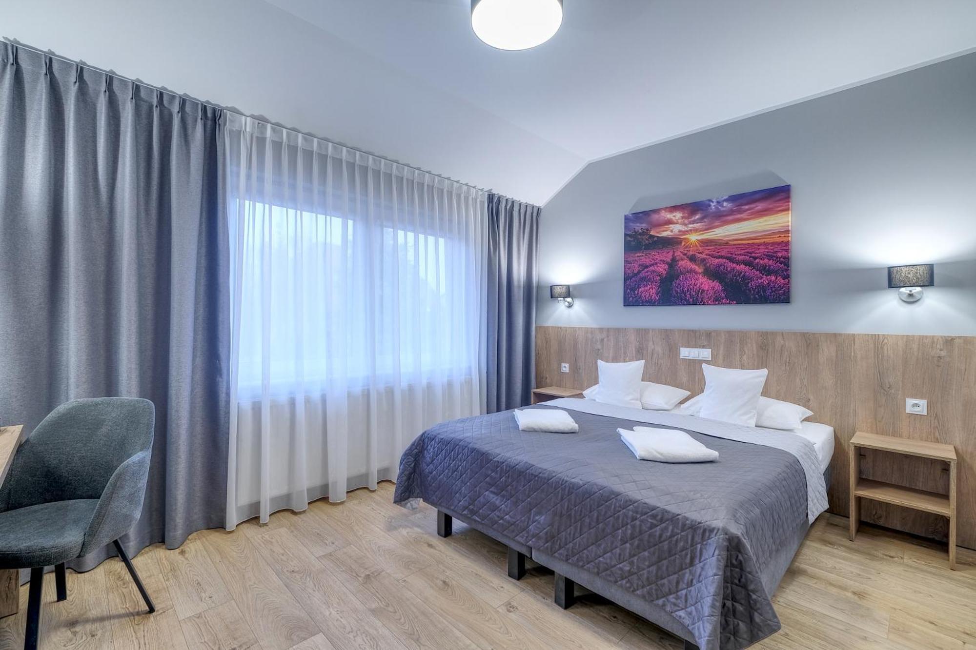 Lawendowy Dwor Bed & Breakfast Pszczolki Exterior photo